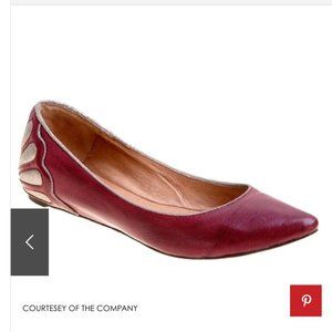 Miz Mooz Flats